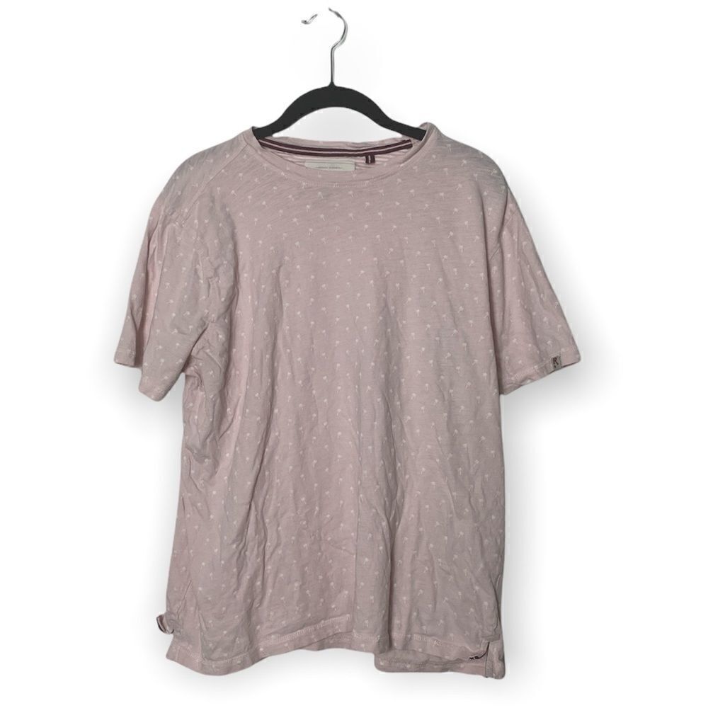 International Report SZ L t-shirt